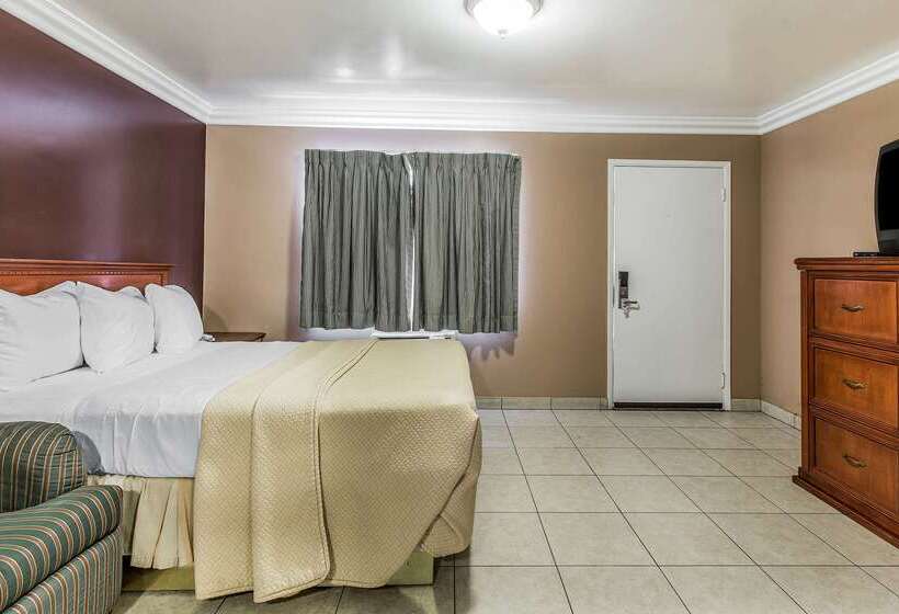 Отель Rodeway Inn