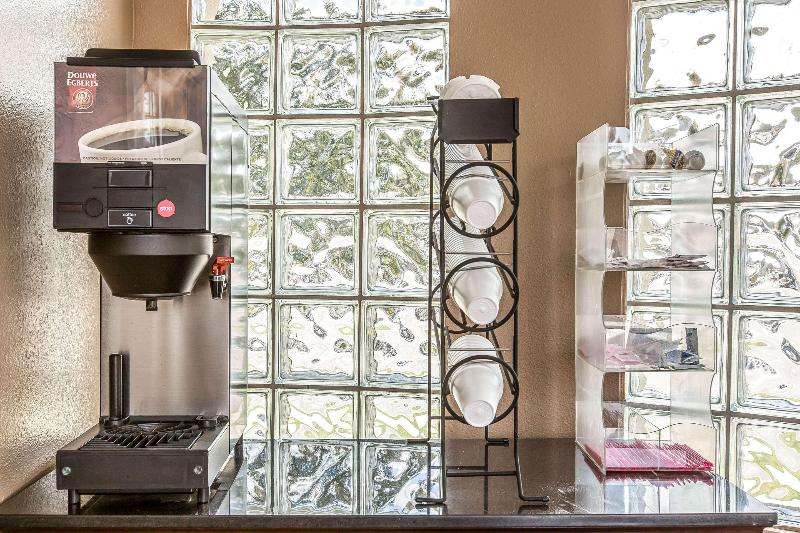 Отель Rodeway Inn