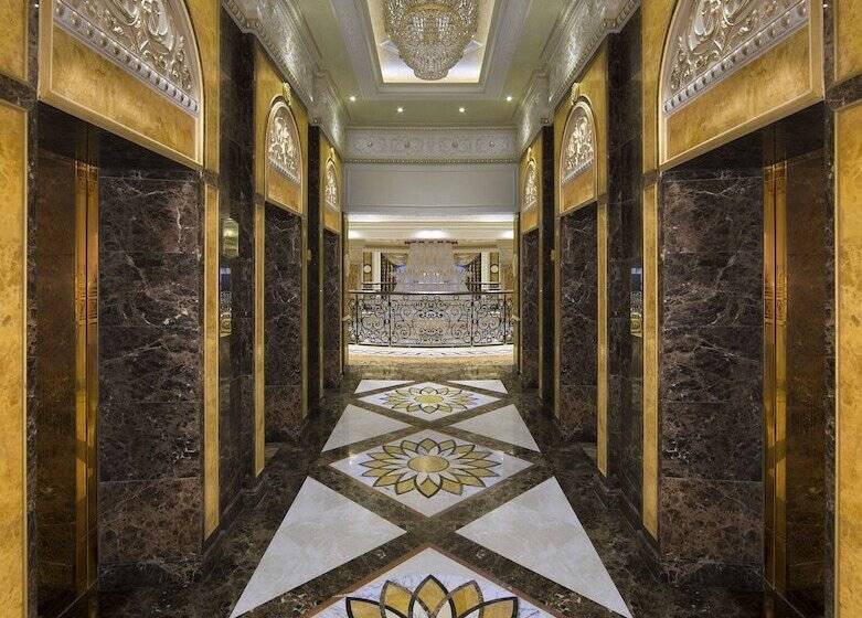 فندق Royal Rose Abu Dhabi, A Curio By Hilton Affiliated