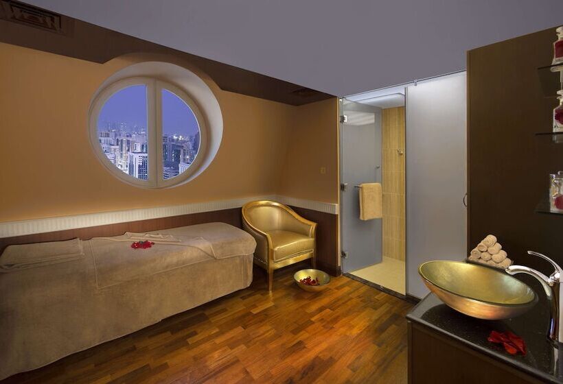 فندق Royal Rose Abu Dhabi, A Curio By Hilton Affiliated