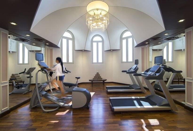 فندق Royal Rose Abu Dhabi, A Curio By Hilton Affiliated