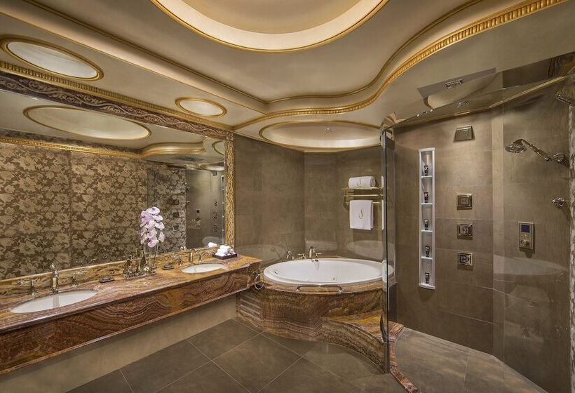 فندق Royal Rose Abu Dhabi, A Curio By Hilton Affiliated