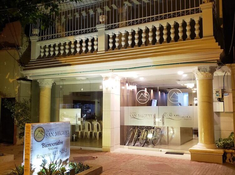 בית מלון כפרי San Miguel Imperial