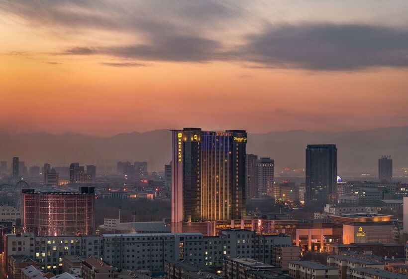 בית מלון כפרי Shangrila Huhhot