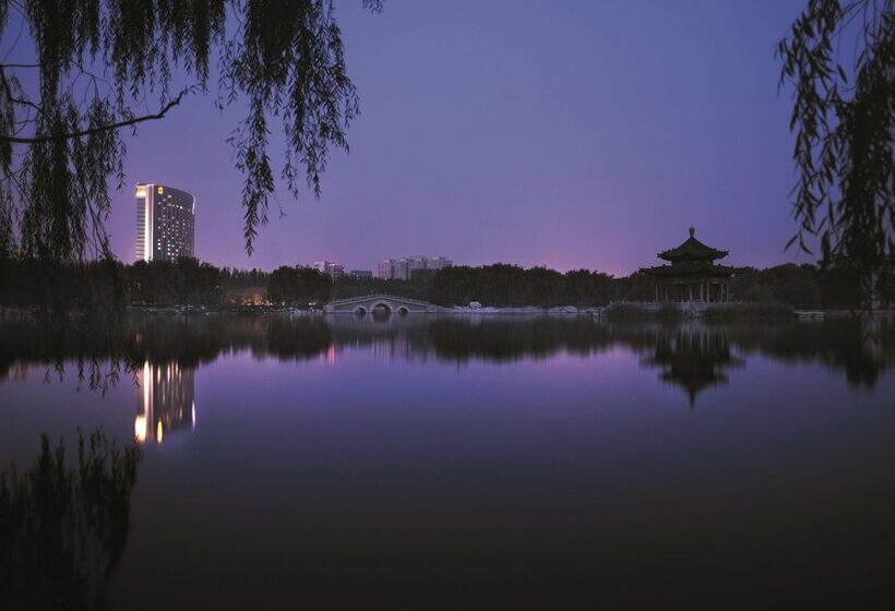 בית מלון כפרי Shangrila Huhhot