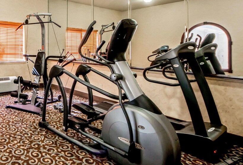 Отель Sleep Inn & Suites