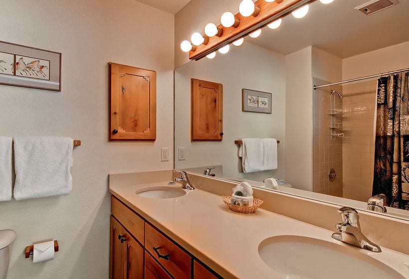 ホテル Snow Flower Condos By Steamboat Resorts