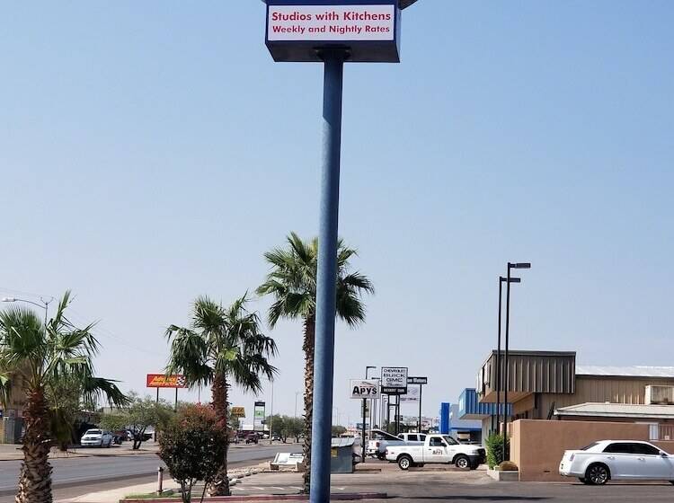 فندق Suburban Studios Alamogordo
