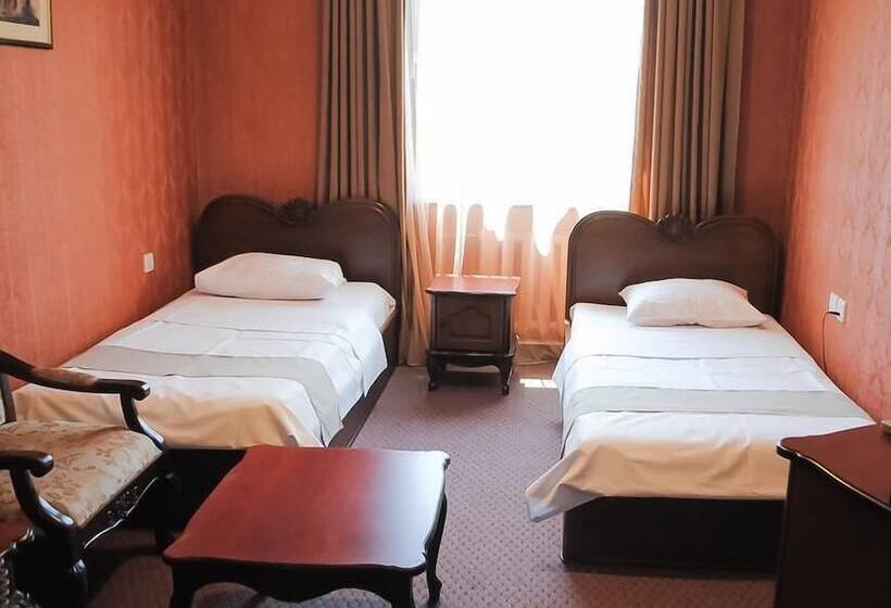 هتل Splendid Tbilisi