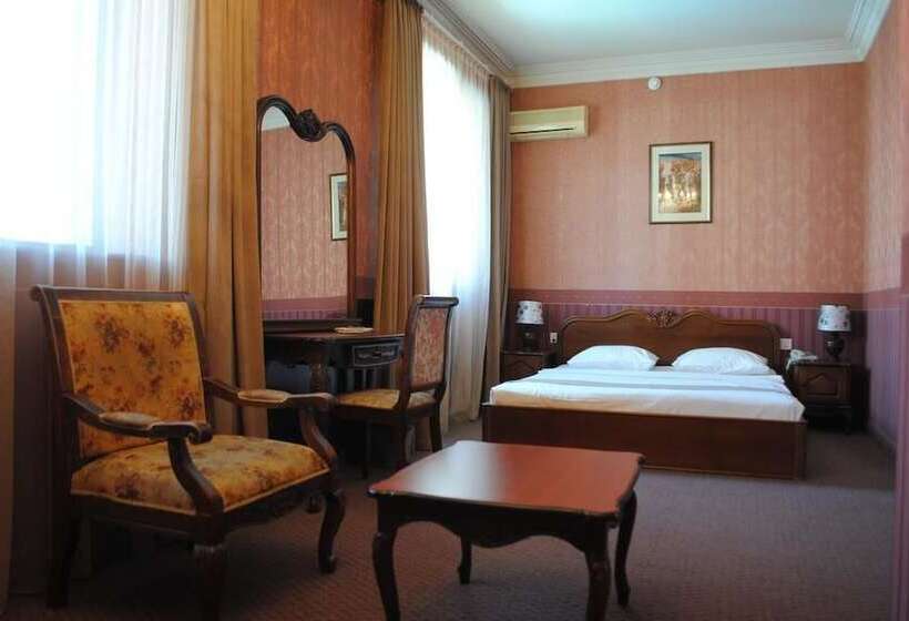 هتل Splendid Tbilisi