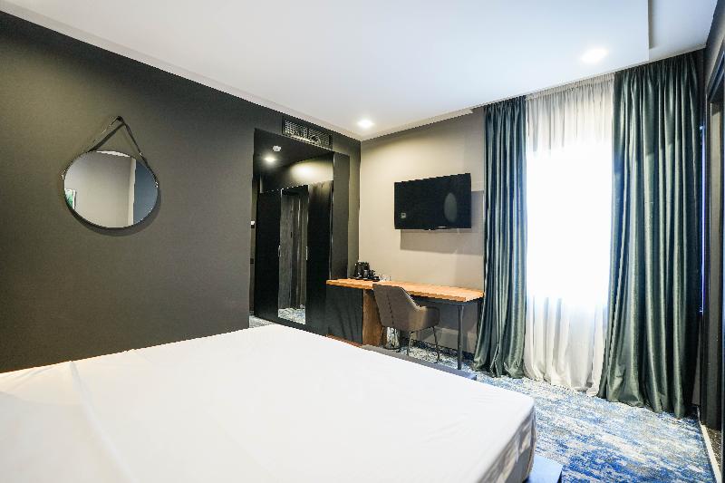 هتل Splendid Tbilisi