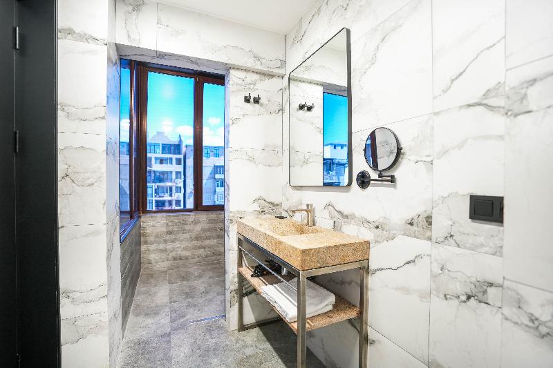 هتل Splendid Tbilisi