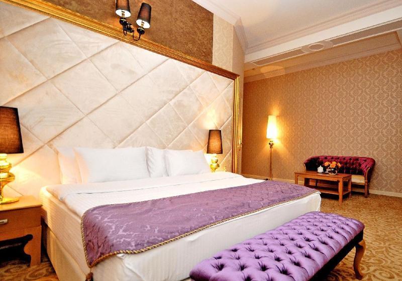 هتل Teatro Boutique