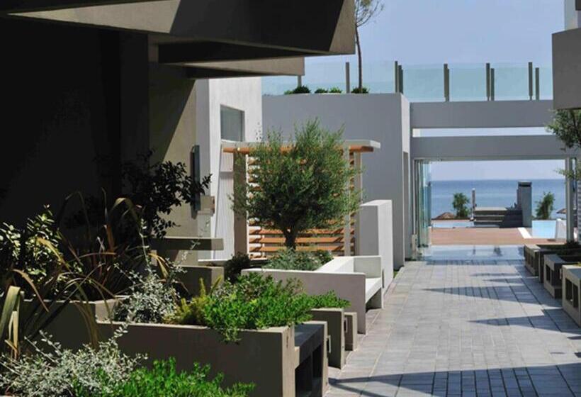 هتل Thalatta Seaside