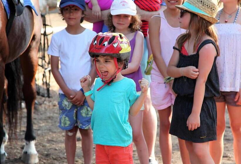 هتل Thalatta Seaside