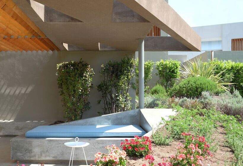 هتل Thalatta Seaside