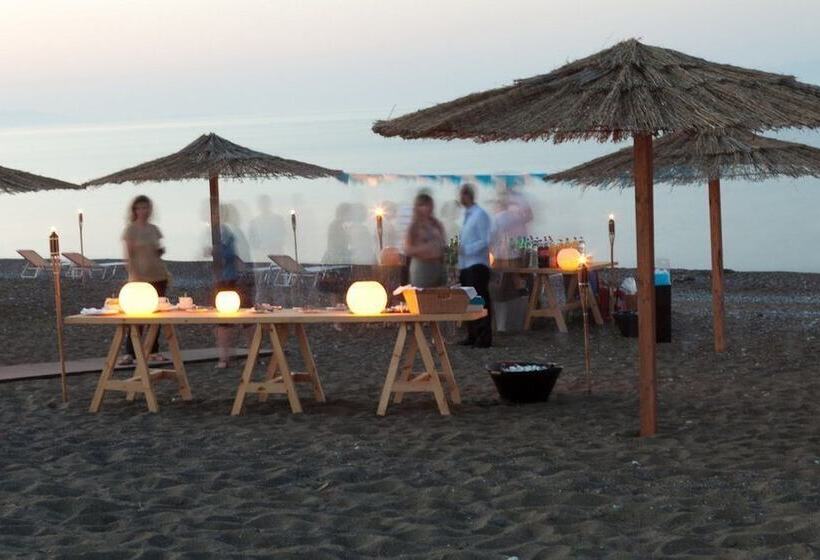 هتل Thalatta Seaside