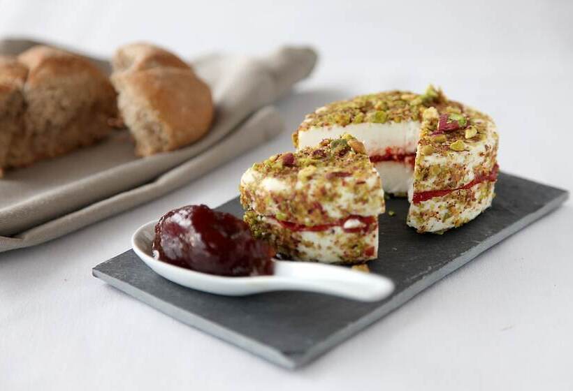 هتل Thalatta Seaside