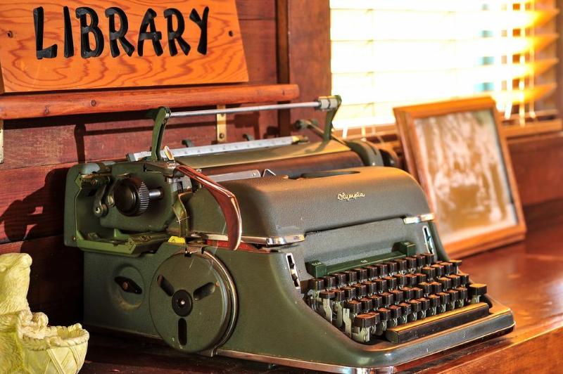 Отель The Historic Crags Lodge