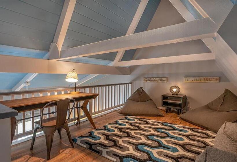 فندق The Iso By Castle