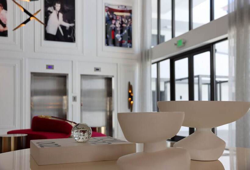 Отель Uma House by Yurbban South Beach