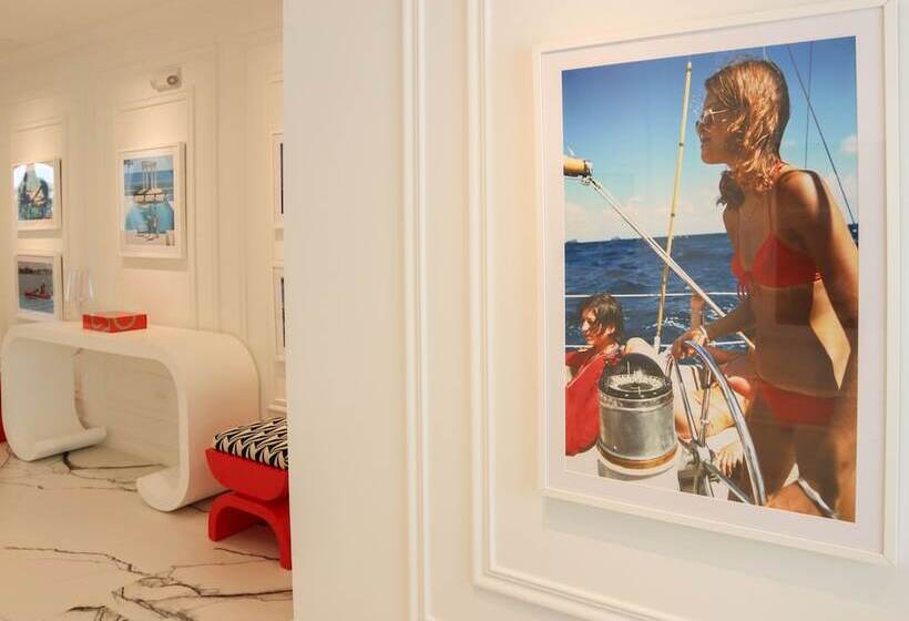 Отель Uma House by Yurbban South Beach