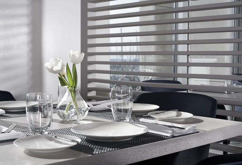 호텔 The Ritzcarlton, Herzliya