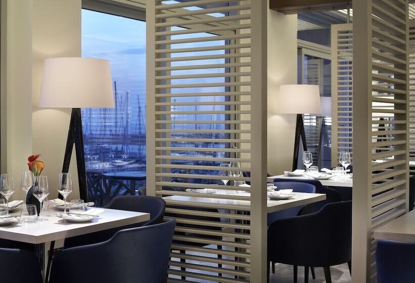 호텔 The Ritzcarlton, Herzliya