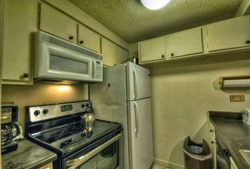 בית מלון כפרי The Rockies Condominiums