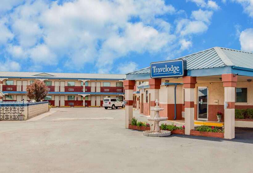 فندق Travelodge By Wyndham Memphis