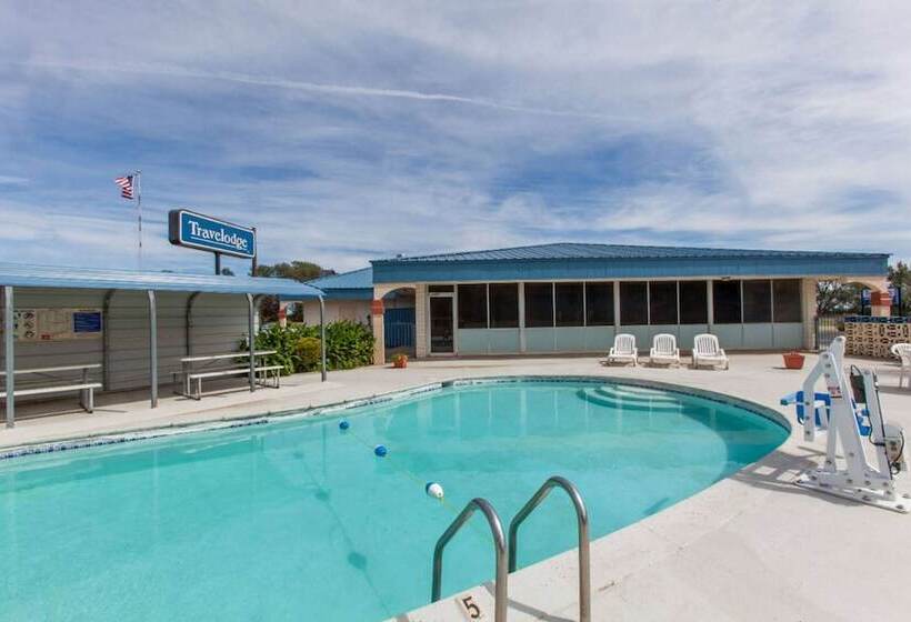 فندق Travelodge By Wyndham Memphis