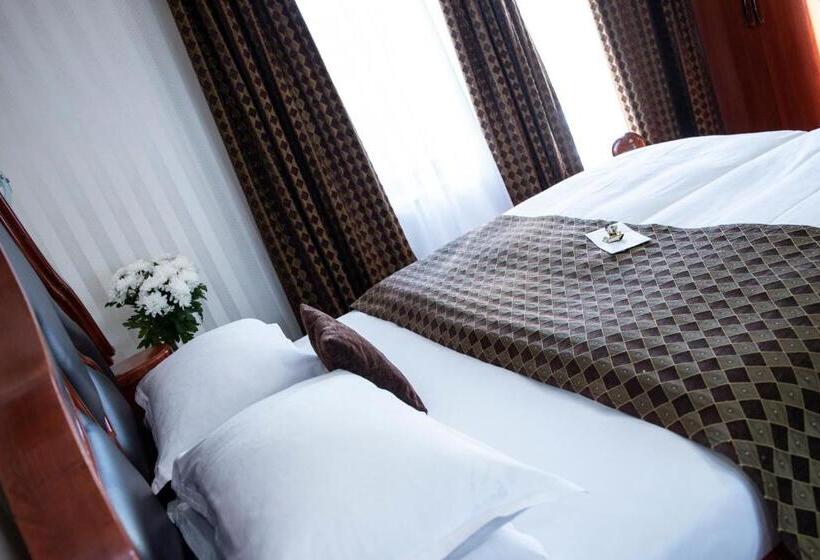 هتل Vila Prezident