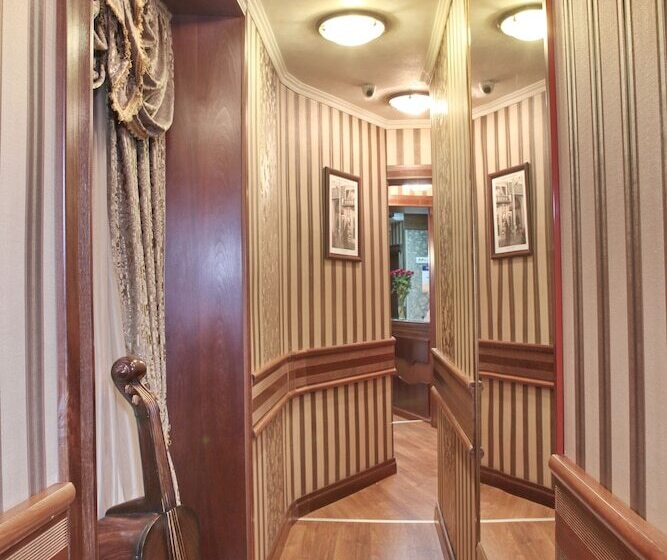 هتل Vila Terazije