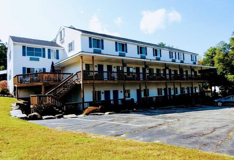 فندق Winnisquam Lake Inn