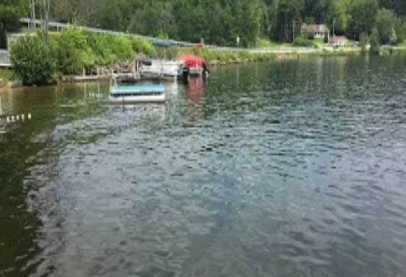 فندق Winnisquam Lake Inn