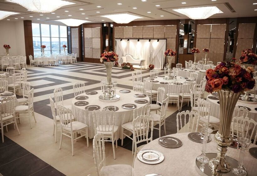 Отель Wyndham Garden Diyarbakır