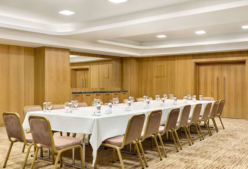 Отель Wyndham Garden Diyarbakır