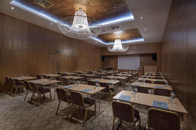 Отель Wyndham Garden Diyarbakır