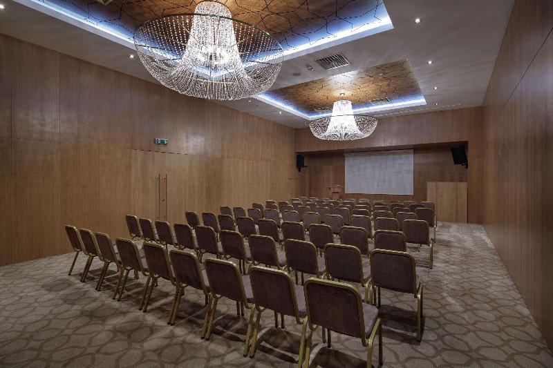 Отель Wyndham Garden Diyarbakır