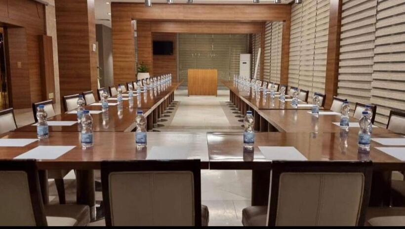 Karbala Rayhaan Hotel & Suites