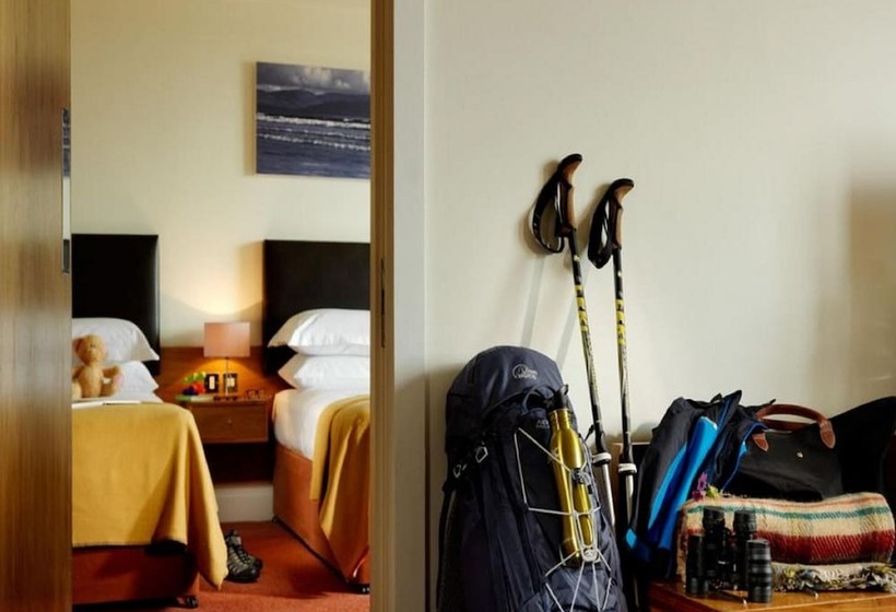 Manor West Hotel & Leisure Club