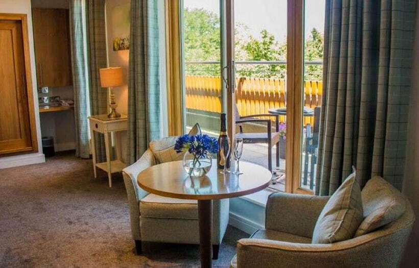 Manor West Hotel & Leisure Club