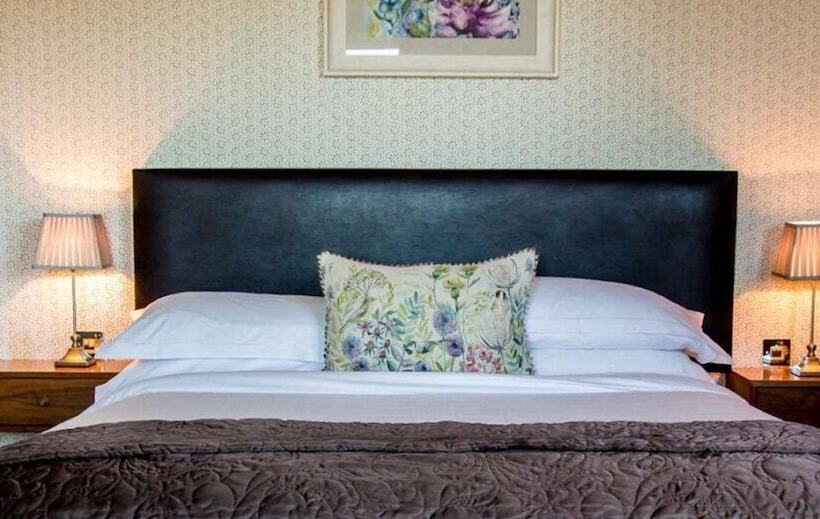 Manor West Hotel & Leisure Club