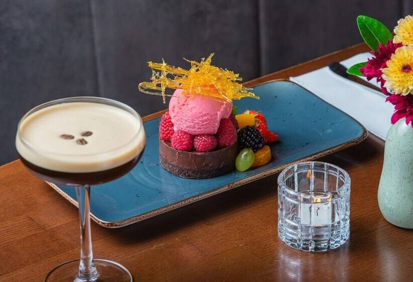 Manor West Hotel & Leisure Club