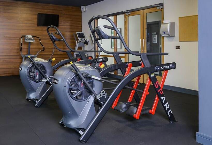 Manor West Hotel & Leisure Club