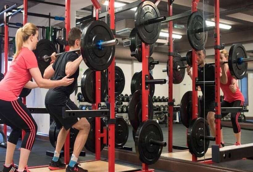 Manor West Hotel & Leisure Club