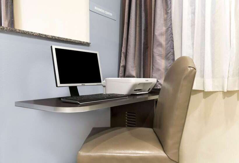 Microtel Inn And Suites Baton Rouge Airport