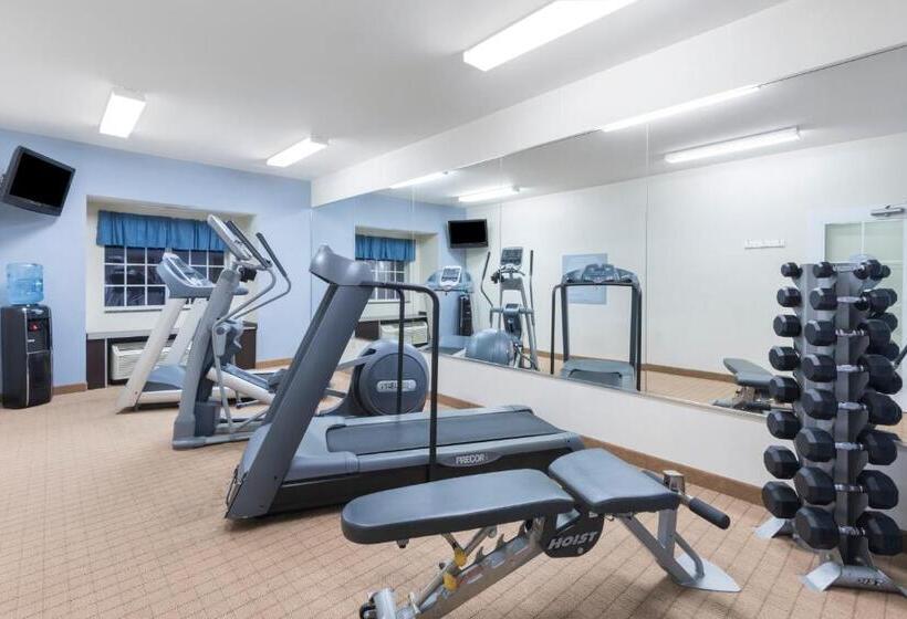 Microtel Inn And Suites Baton Rouge Airport