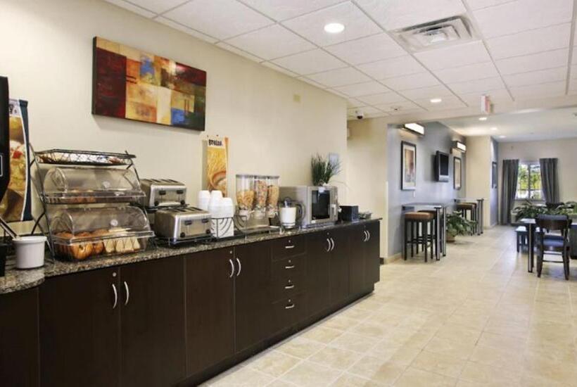 Microtel Inn And Suites Baton Rouge Airport