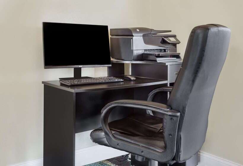 모텔 Days Inn By Wyndham Albany Suny